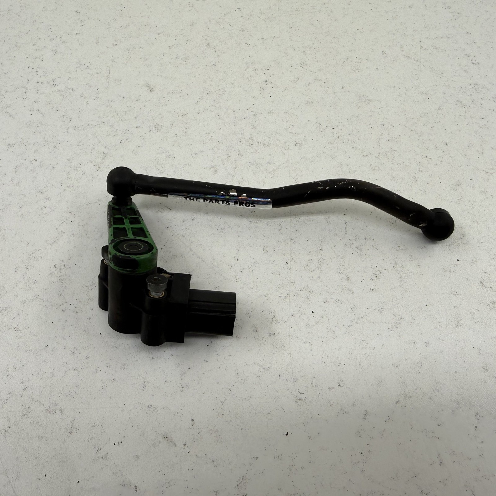 Bentley Flying Spur 2014-2018 Front Left Ride height sensor