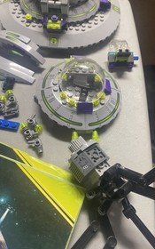 LEGO Alien Conquest 7066 7067 7052 7051 853301 Earth Defense HQ UFO Parts Lot