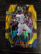 2023 Panini Select Alfonso Soriano #177 Premier Level-Gold Flash Prizm 5/10