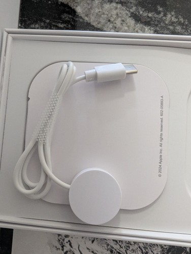 Apple Watch Ultra 2 A2987 49 mm - Photo 4 sur 8