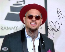 Chris Brown Signed Autograph 8x10 Photo - Exclusive Graffiti FAME w/ PSA COA