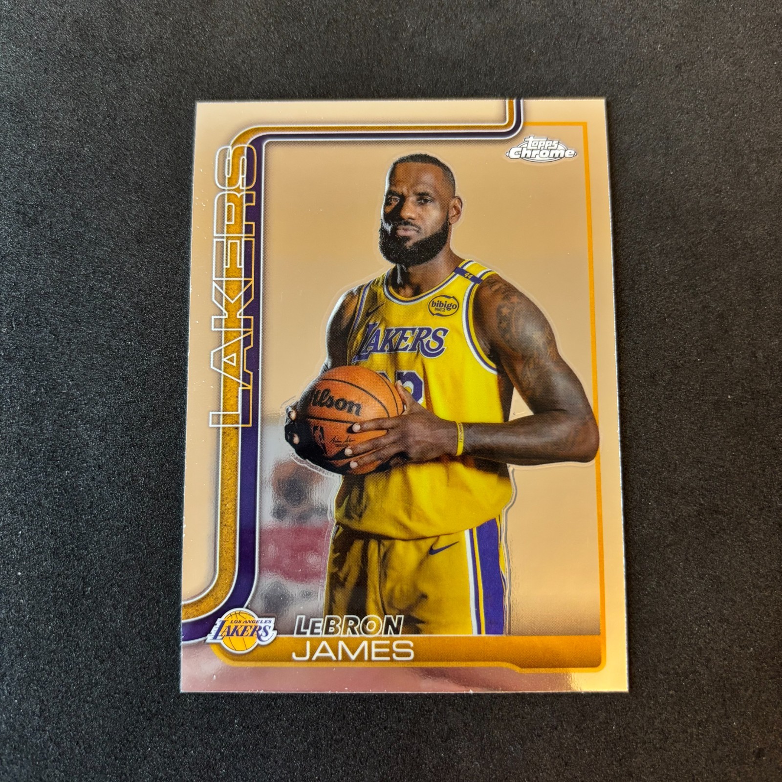 2025-26 Topps Chrome LeBron James Image Variation #127 SSP