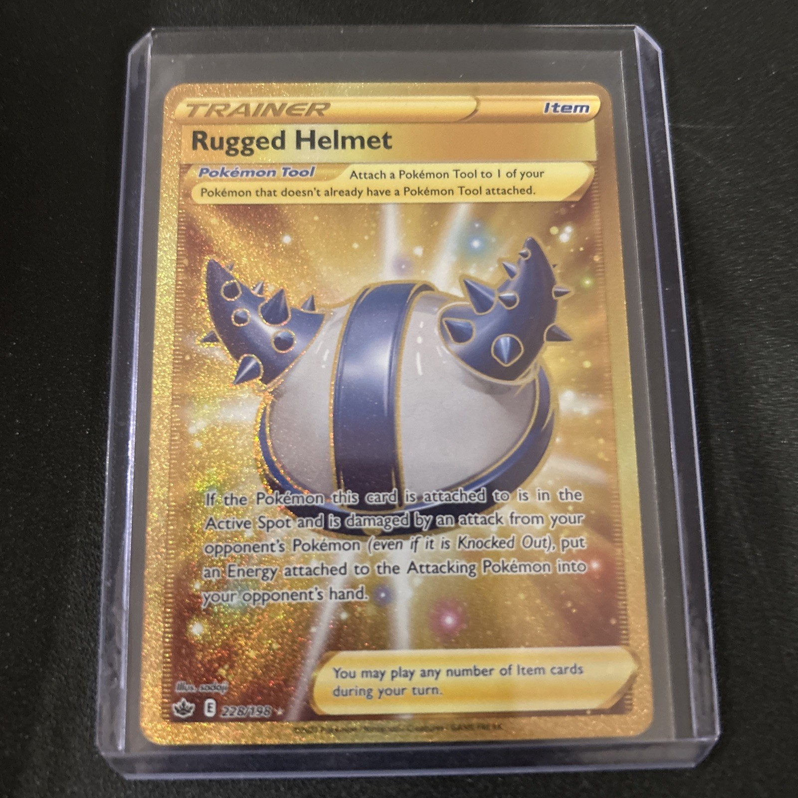 Rugged Helmet (Secret) 228/198 Swsh06: Sword & Shield - Chilling Reign Holo NM