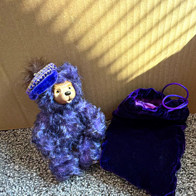 Robert Raikes Collectibles Pearl and Luna 6in Purple Plush Artist Bear w/ Bag