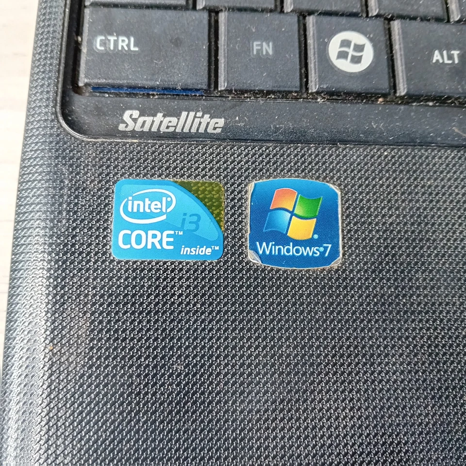 TOSHIBA SATELLITE C660-1J2 LAPTOP - NOT TESTED FOR SPARES OR REPAIRS FOR PARTS - Image 2 of 4