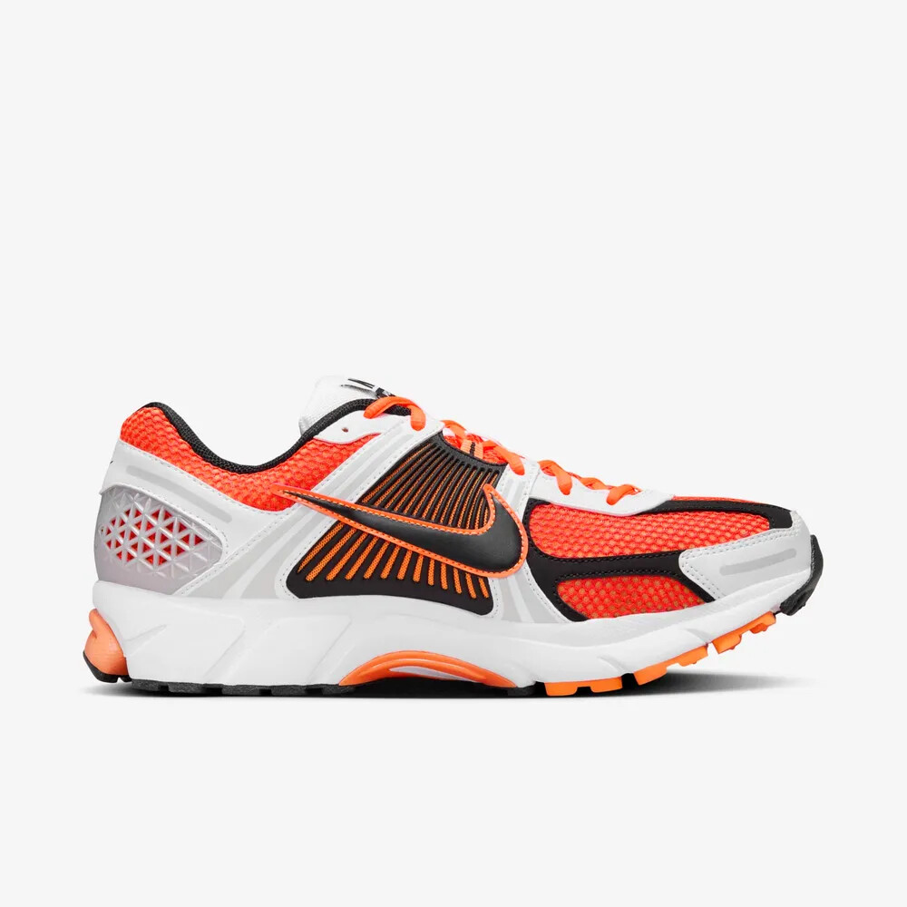 Nike Zoom Vomero 5 Orange Black White FB9149-800 Men\'s Shoes NEW Size 10 Amazon.com | Nike Zoom Vomero 5 Mens (FB9149-800, Total  main image 2