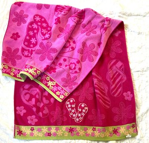 Vintage 90s Royal Terry Flowers & Flip Flops Retro Pink/Green Beach Towel