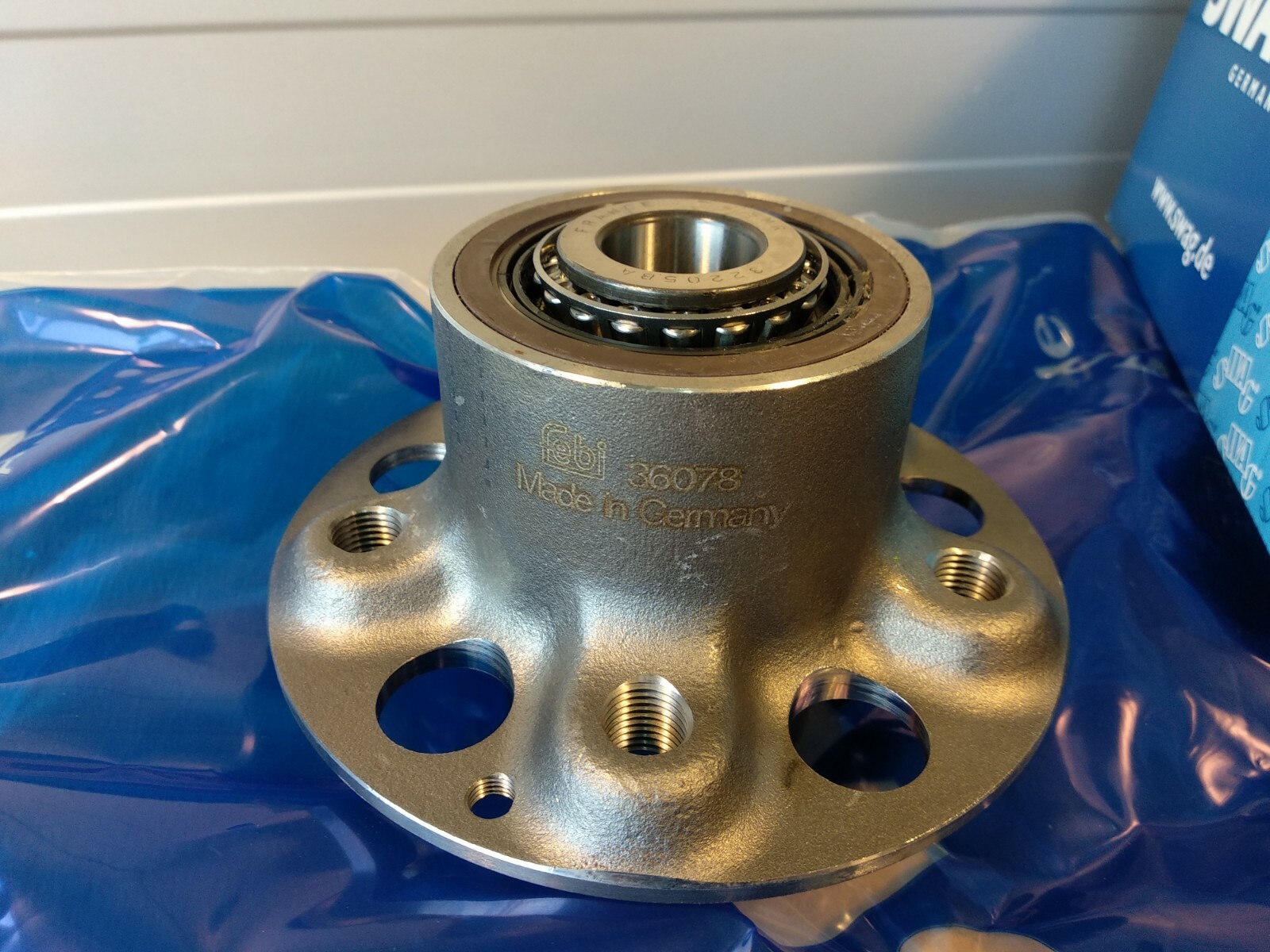 SWAG Wheel Bearing Kit Front Axle Fits MERCEDES W221 W216 2213300225 eBay