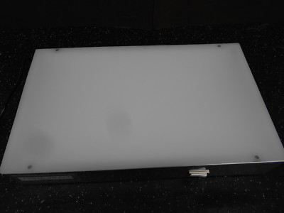 PORTA TRACE MODEL 1118 LIGHT BOX 30 WATT 115 V 60 HZ