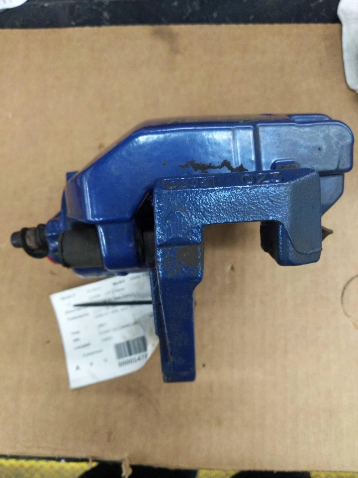 Pinza de freno trasera izquierda BMW X5M 15 16 17 azul ID# 34217847227 Foto 3 de 4