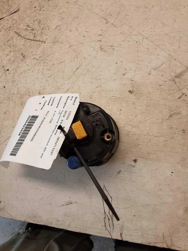 Used Driving Light fits: 2013 Infiniti EX37 Fog-Driving bumper mounted RH and LH - Imagem 2 de 4