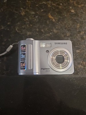 Samsung Digimax D53 Digital Camera Silver 5.0 Mega Pixels