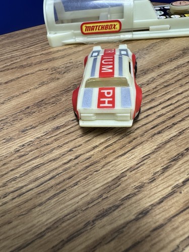 Matchbox No 49 Triumph - 406606 - Vintage 1982 Glo-Racers w/ Launcher Lesney - Picture 4 of 8