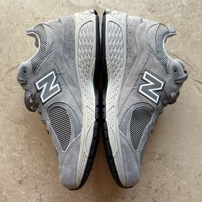 New Balance Men's 2002R Light Wolf Grey / Gray Running Casual