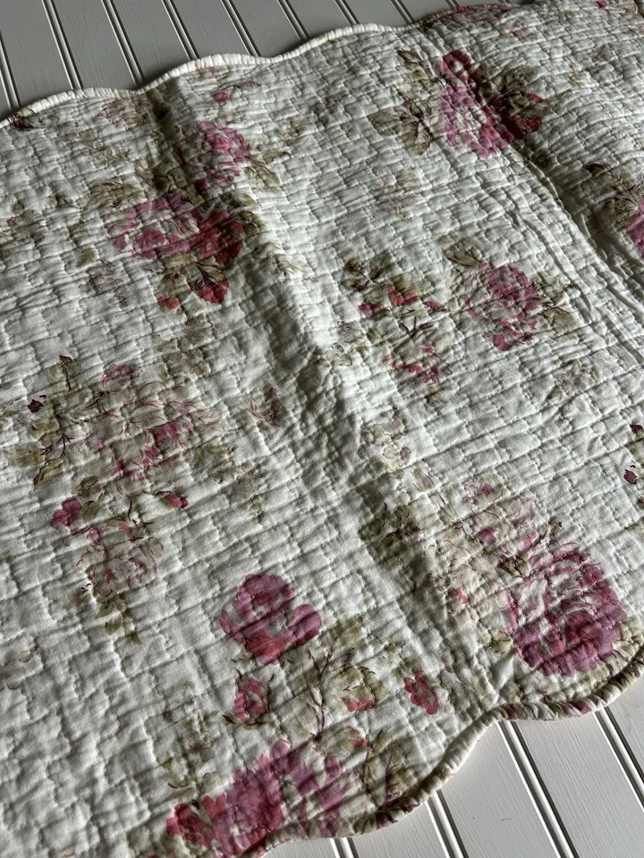 Cottage Chic Floral Pillow Shams Red Pink Roses Quilted Scalloped Set of 2 KING - Image 2 of 4