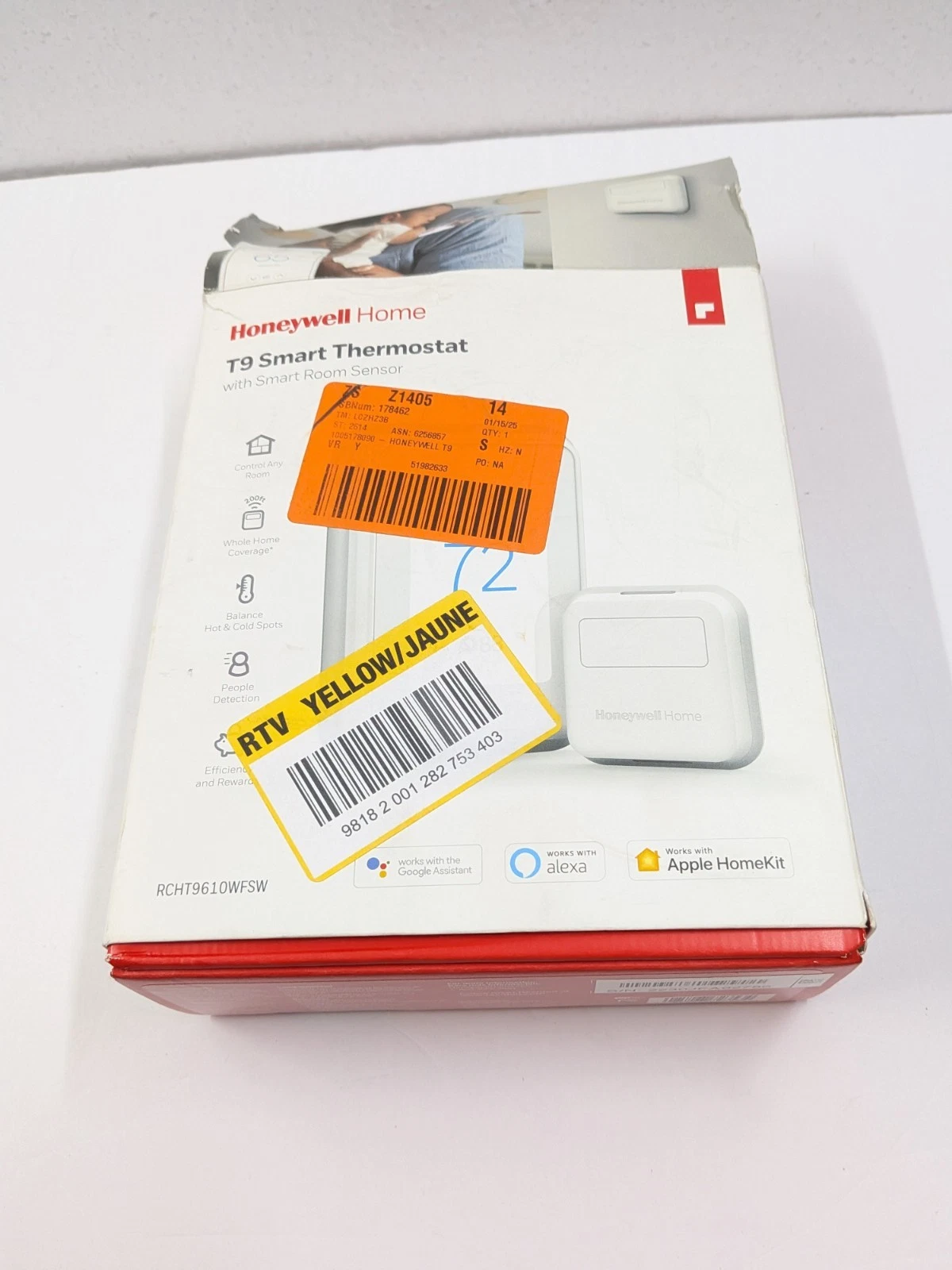 Honeywell Home T9 Wi-Fi Smart Thermostat w RoomSmart Sensor - RCHT9610WFSW White
Opens in a new wind