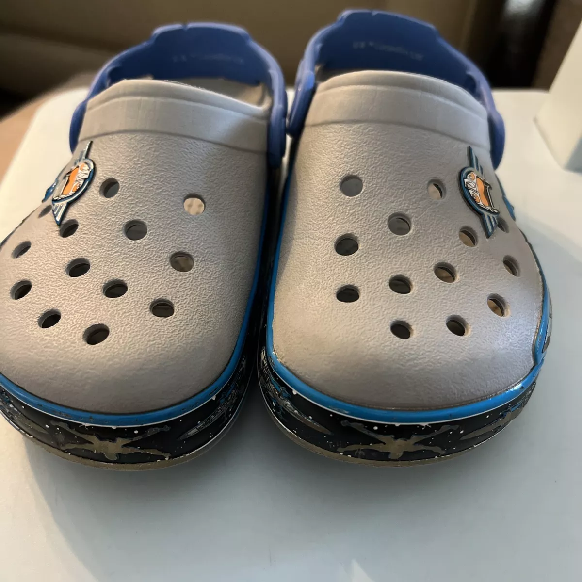 Louis Vuitton theme crocs  Custom shoes diy, Crocs fashion, Crocs shoes