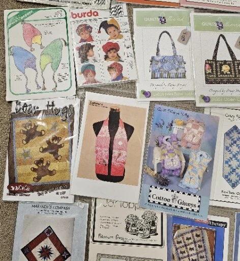 Lote grande de 20 piezas de patrones de edredón y artesanías casa de campo restos animales apliques Foto 3 de 4