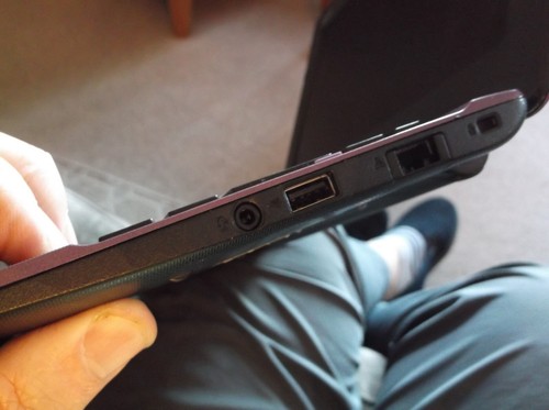 ASUS Eee PC X101CH netbook Intel Atom 1.60 GHz, 1GB RAM, 320GB HDD Win7 Pro!! - Picture 10 of 14