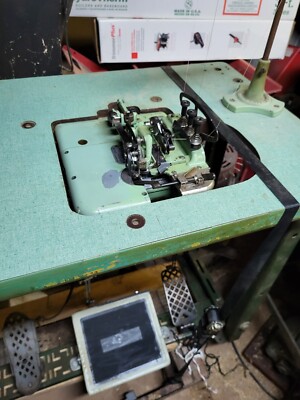Complete Table Mounted Wilcox And Gibbs Superlock  Serger Overlock