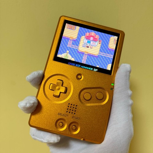 GBA SP Unhinged AGS 101 • Slim Edition IPS v3 LED • Gameboy Advance GOLD Case - Picture 10 of 10