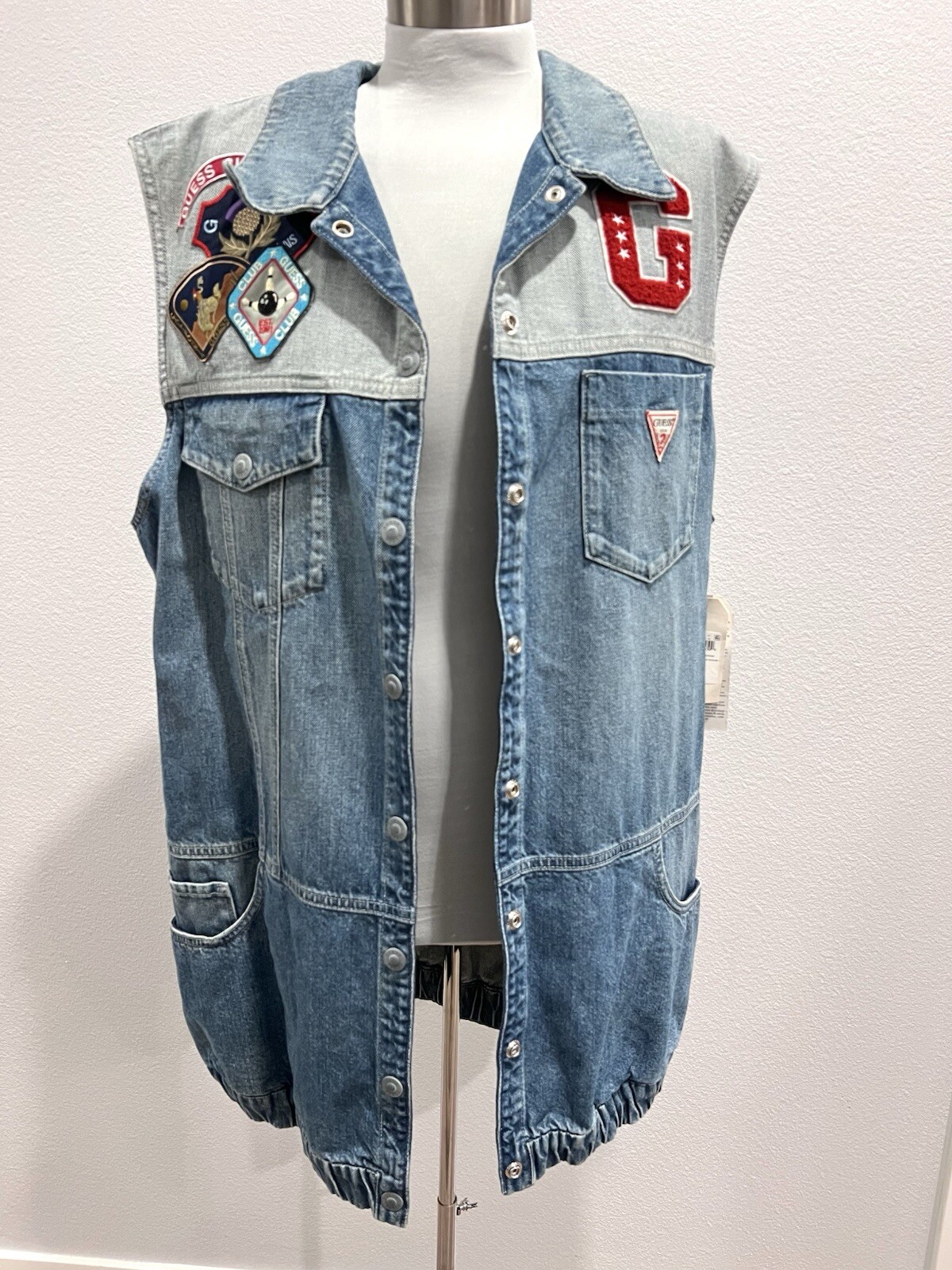 Picture 3 of 12