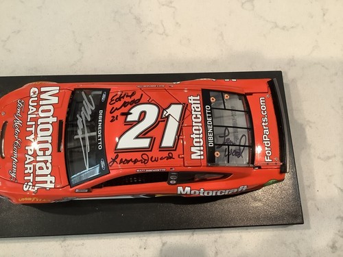 MATT DIBENEDETTO & WOOD BROTHERS AUTOGRAPHED 2021 MOTORCRAFT DIECAST & CARD - Picture 10 of 21
