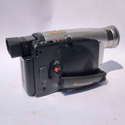 ANCIENNE CAMERA VIDEO / camescope Panasonic NV-MS1F + accessoires, vintage EUR 71,99 - FR