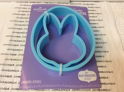 COOKIE SHAPER HALLMARK New PLASTIC EASTER EGG AND BUNNY SET OF 2 MAKING COOKIES!