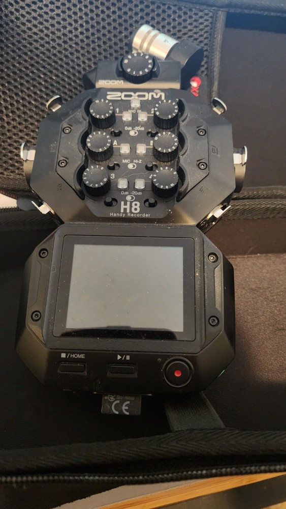 Zoom H8 Handy Recorder 12 Track 8 Input for Field Recording Music and Podcasting