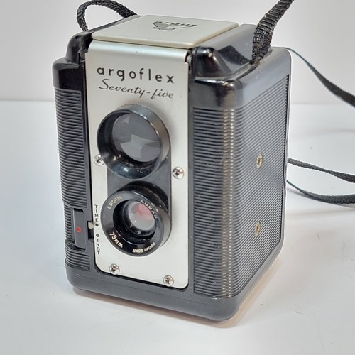 Vintage Argus Seventy-Five TLR 75mm Camera & Case ArgoFlex 75 620 Film UNTESTED