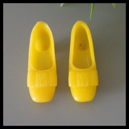 💛Francie Barbie HTF YELLOW Squishy Soft BOW SHOES Vintage 1966 Japan *N Mint🌞