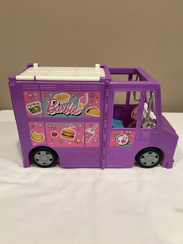 Barbie Fresh N Fun Food Truck 2020 Mattel con accessori usato in ottime condizioni - Foto 5 di 16