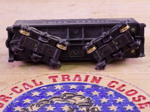 Mantua HO Scale Union Pacific 12 Wheel Tender, No Box Lot #P11 - Picture 4 of 6