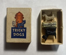 Vintage Tricky Dogs - Novelty Black / White Magnetic Dogs In Box 1946 H Fishlove