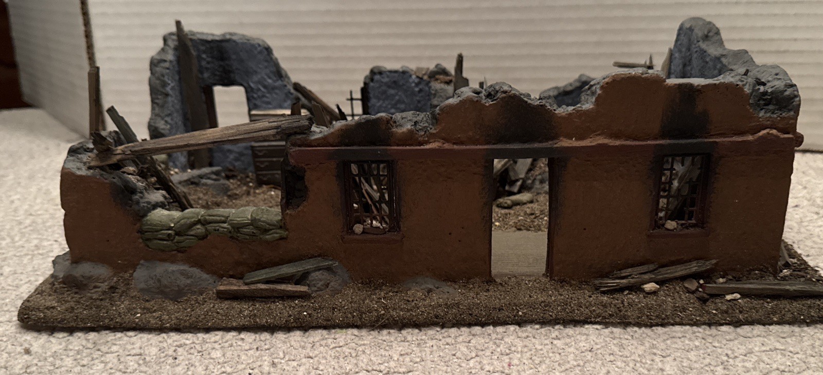 Atherton Scenics 9601PT WWII Bombed-Out One Story Building Pro Painted