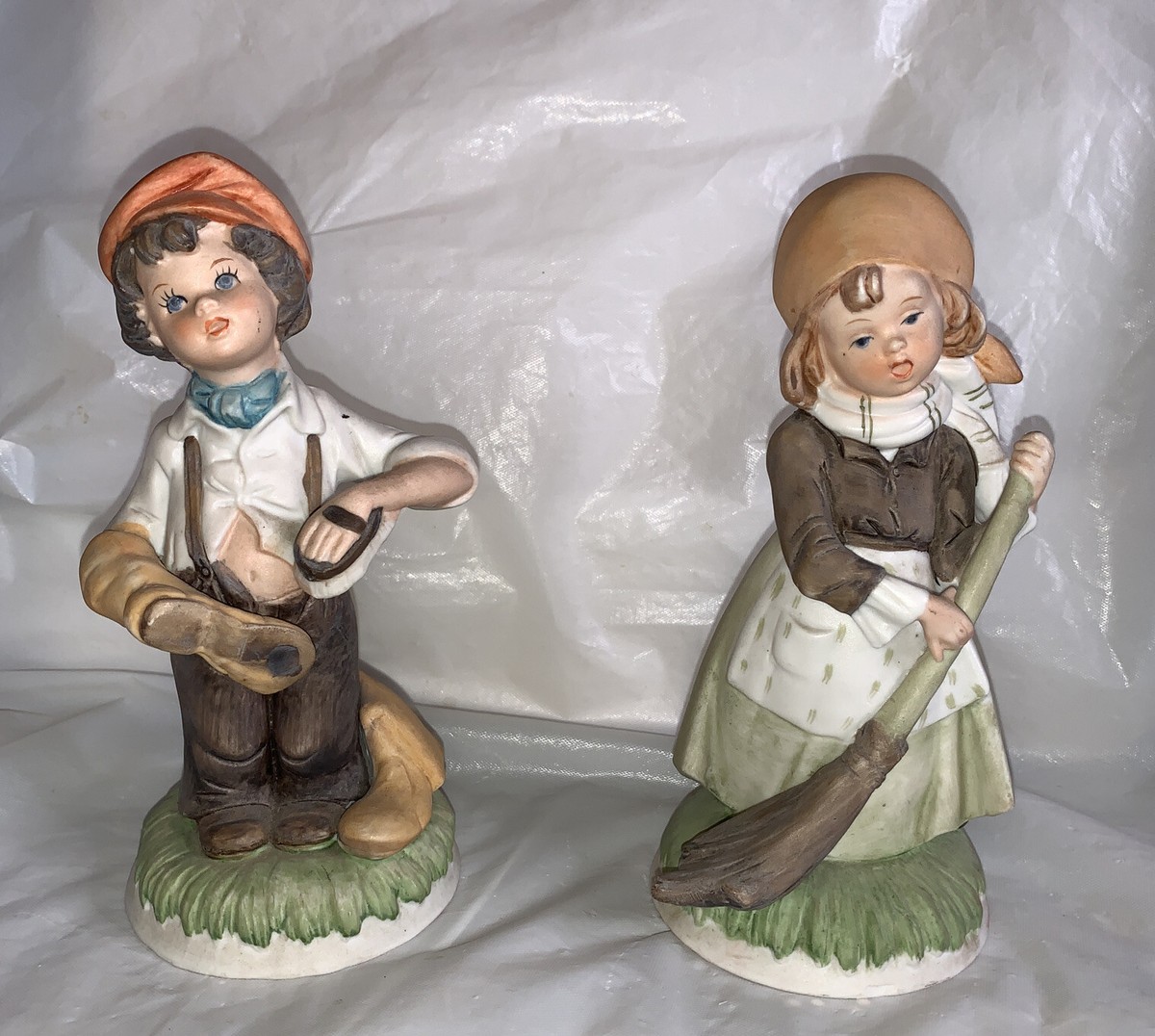 2 Figurines Vintage Boy And Girl Ceramic's Vintage￼￼ | eBay