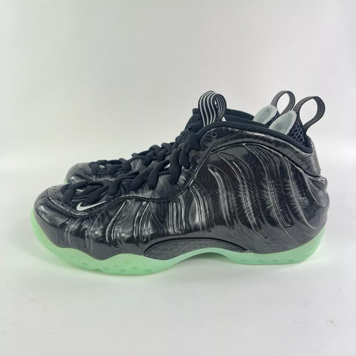 Nike Air Foamposite One ブラック/メタリック 楽天市場】【ナイキ エアフォームポジット ワン ブラック