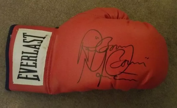 Ray Mancini Signed Everlast Red Boxing Glove w/Boom Boom at