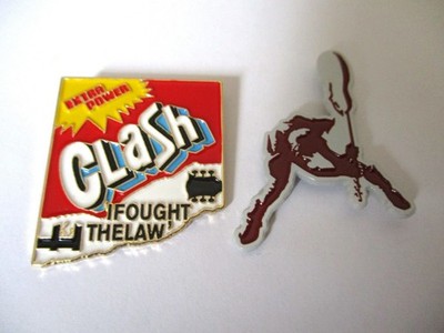 2 x punk metal badges THE CLASH enamel pins gold / grey