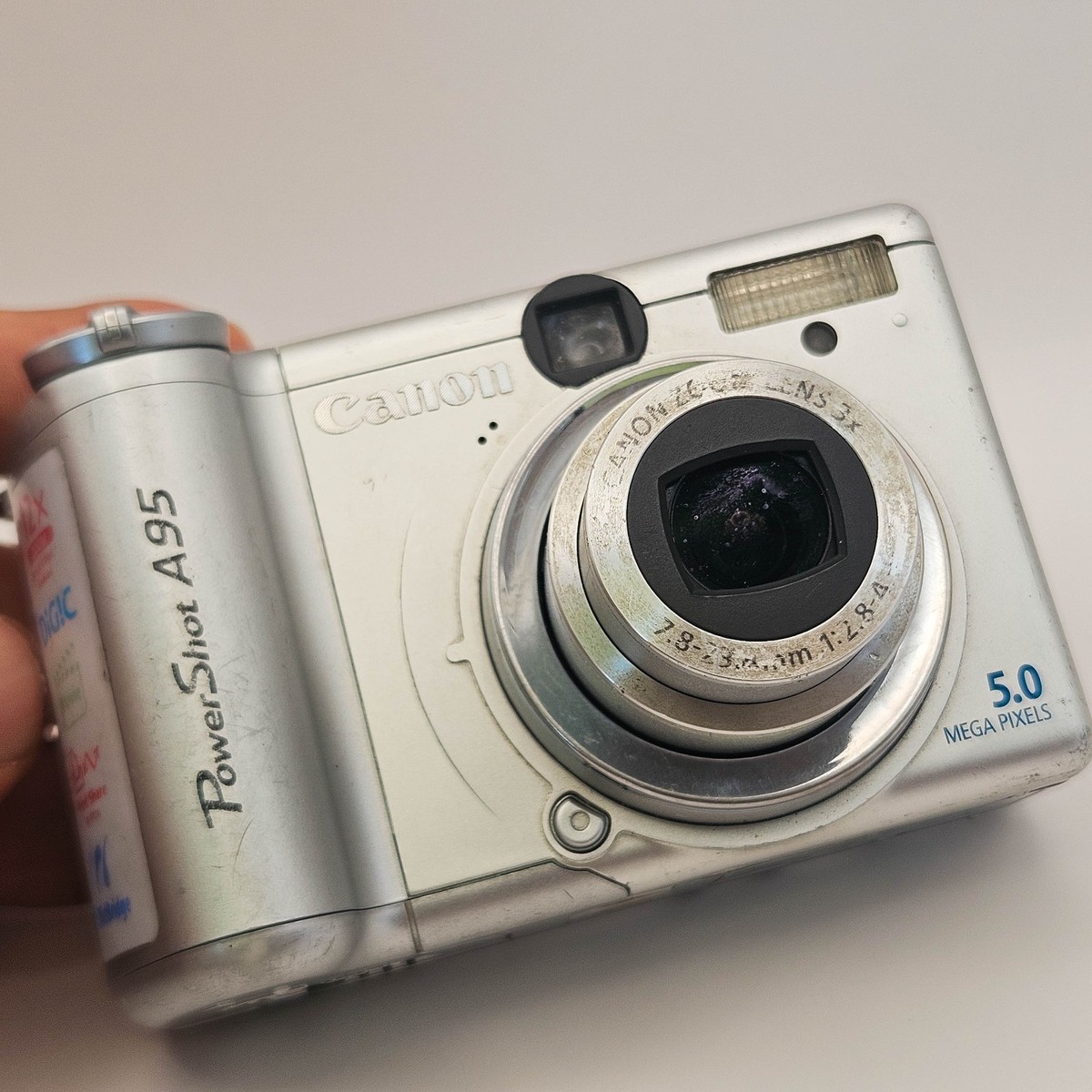 Canon PowerShot A95 Digital Camera 5 MP - Parts Or Repair Only