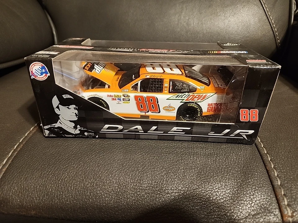  1/24 Action 2010 Dale Earnhardt Jr. #88 Amp Energy / Energy Juice L/E - Image 3 of 4