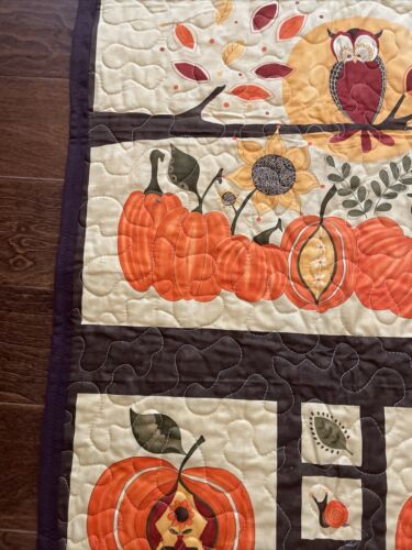 Runner da tavolo trapuntato reversibile NUOVO FATTO A MANO 23,5X42 autunno scoiattolo zucche QW - Foto 11 di 14