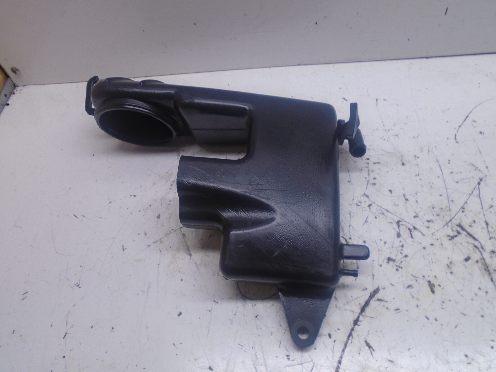 Johnson EVINRUDE Suzuki Air Silencer Cover 70 HP 5030689 for sale  