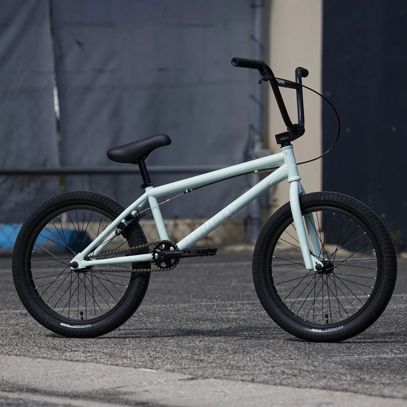 Matte Cool Mint/black