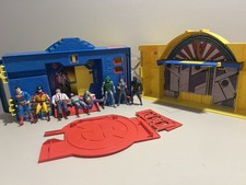 1984 DC Super Powers - Kenner Hall of Justice Incomplete But With 8 Figures!!
