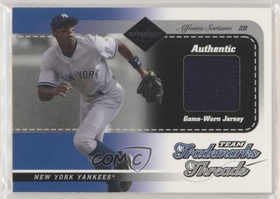 2003 Leaf Limited Team Trademarks Threads 7/25 Alfonso Soriano #TT-39 8t7