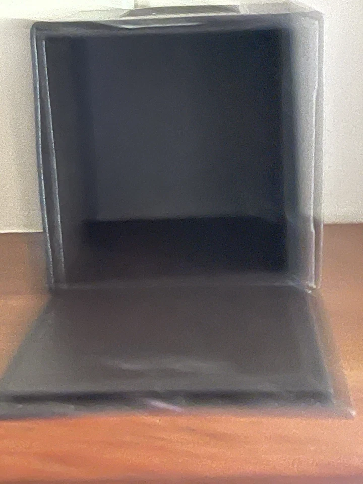 "Cubo de fotos cuadrado de cuero marrón sintético de 4 1/2"" tapa abierta para fotos de 5 a 3x3""" Foto 3 de 4