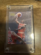 1996-97 Skybox Premium - Michael Jordan #16