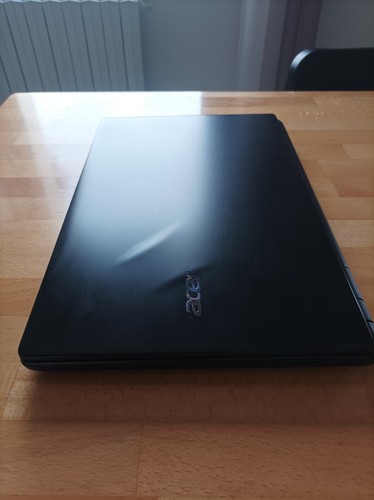 Acer E5-571 I3 4030U RAM 8 GB HD 500 GB Win10+ Office 21 Pro - Foto 11 di 13